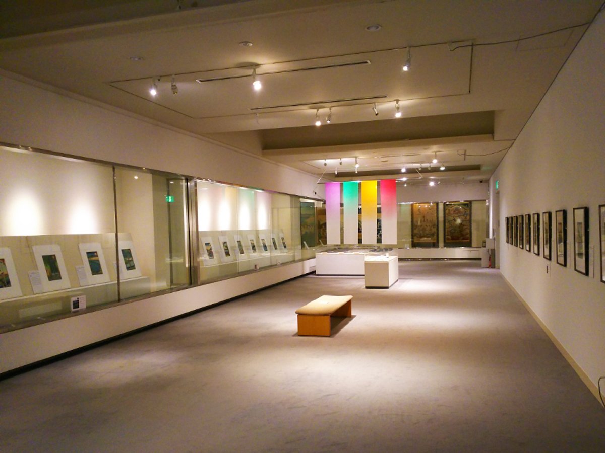 🏺 타카하마시 도자기 마을 기와 미술관・도서관(타카하마시 야키모노노사토 카와라 비주츠칸・토쇼칸)